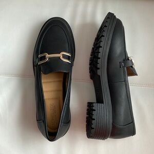 Woman’s loafers